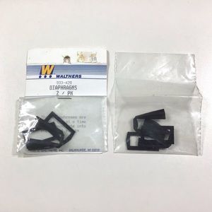 Walthers HO Scale Diaphragms Passenger Train Car Detail Parts Two 2Pks 933-429